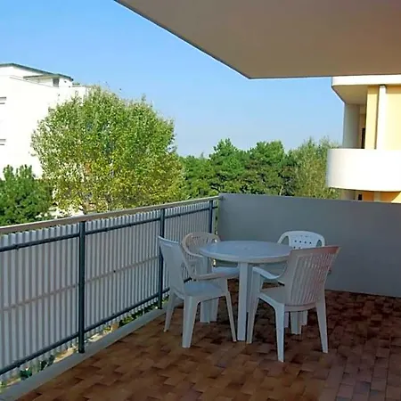 Welcoming With Balcony Near The 3*