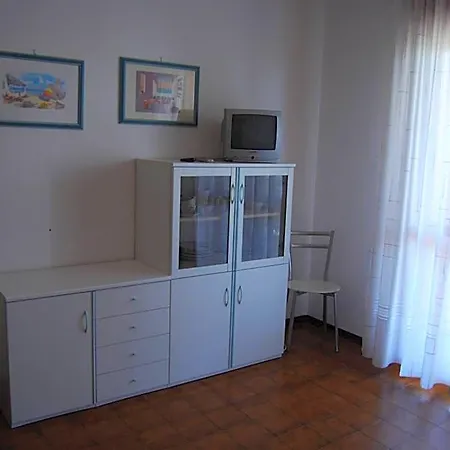 Welcoming With Balcony Near The Bibione